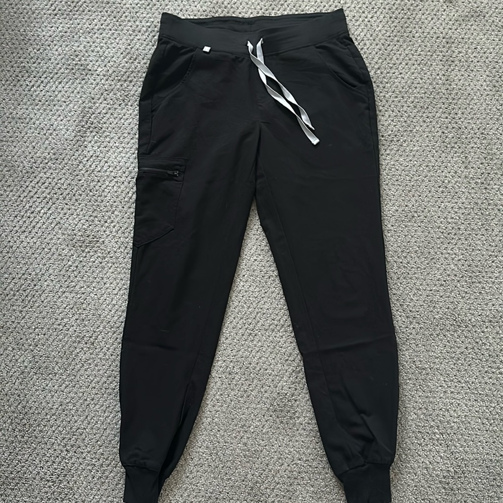 Figs jogger scrubs